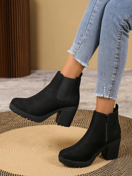 Women's Chelsea Boots